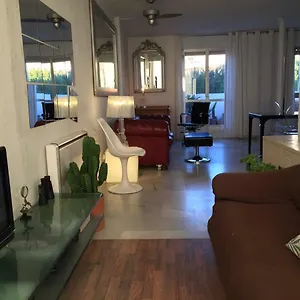 Bohemian Seaview Penthouse Appartement
